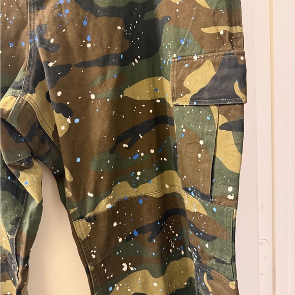 Fashion Nova Camouflage Cargo Pants - Picture 3 of 4